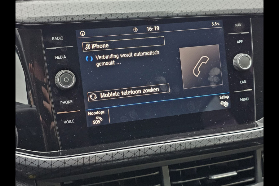 Volkswagen T-Cross 1.0 TSI Style | Automaat | LED | Trekhaak | Stoelverwarming | ACC | Navi | PDC |