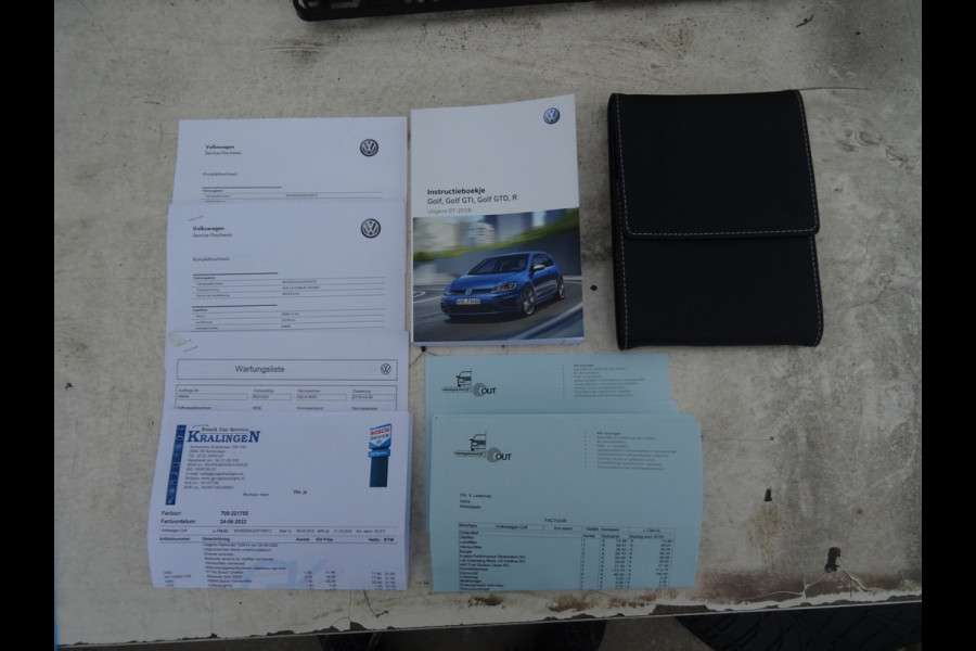 Volkswagen Golf 1.0 TSI JOIN * NAVIGATIE * STOELVERWARMING !!