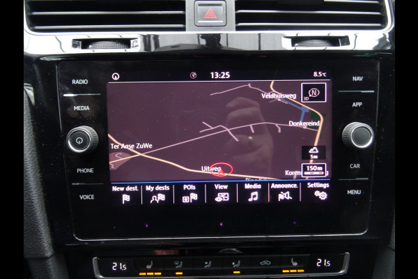 Volkswagen Golf 1.0 TSI JOIN * NAVIGATIE * STOELVERWARMING !!