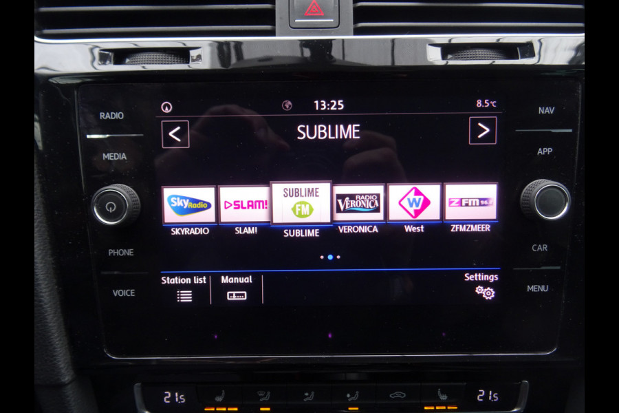 Volkswagen Golf 1.0 TSI JOIN * NAVIGATIE * STOELVERWARMING !!