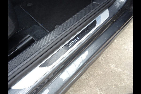 Volkswagen Golf 1.0 TSI JOIN * NAVIGATIE * STOELVERWARMING !!
