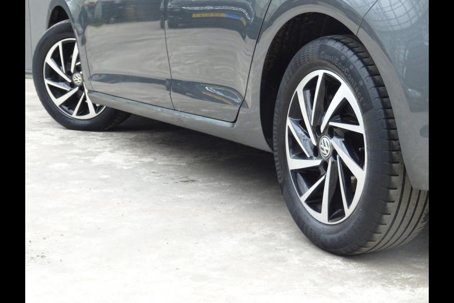 Volkswagen Golf 1.0 TSI JOIN * NAVIGATIE * STOELVERWARMING !!