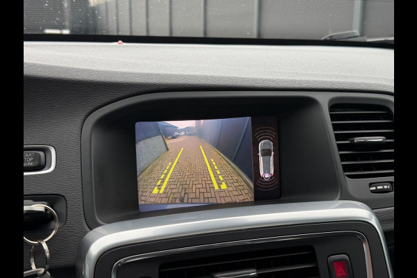 Volvo V60 2.0 T4 R-Design Camera Schuifdak Trekhaak