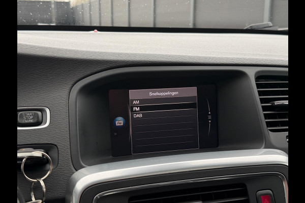 Volvo V60 2.0 T4 R-Design Camera Schuifdak Trekhaak