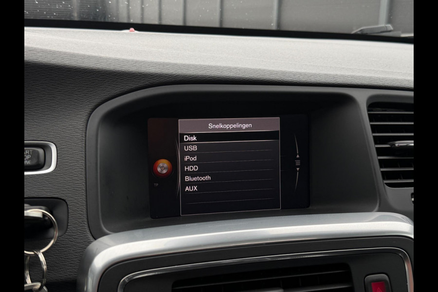 Volvo V60 2.0 T4 R-Design Camera Schuifdak Trekhaak