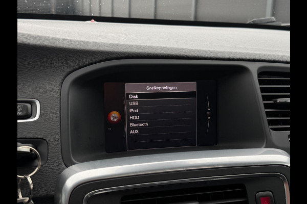 Volvo V60 2.0 T4 R-Design Camera Schuifdak Trekhaak