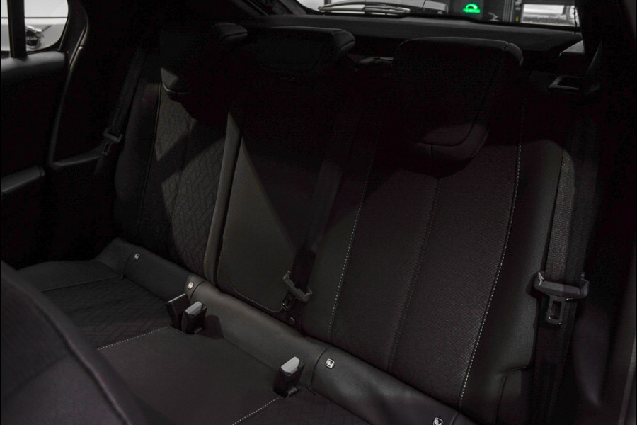 Opel Corsa 1.2 T Aut. Panodak Leer Navi Camera Stuurverwarm. Stoelverwarming Climate C. PDC Parkeerassistent Cruise C. Zwarte binnenhemel LM velgen BTW auto