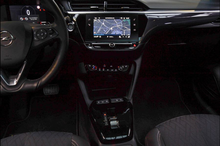 Opel Corsa 1.2 T Aut. Panodak Leer Navi Camera Stuurverwarm. Stoelverwarming Climate C. PDC Parkeerassistent Cruise C. Zwarte binnenhemel LM velgen BTW auto