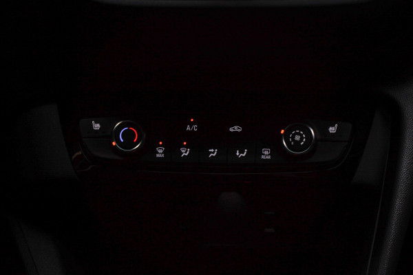 Opel Corsa 1.2 T Aut. Panodak Leer Navi Camera Stuurverwarm. Stoelverwarming Climate C. PDC Parkeerassistent Cruise C. Zwarte binnenhemel LM velgen BTW auto