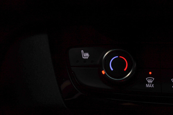 Opel Corsa 1.2 T Aut. Panodak Leer Navi Camera Stuurverwarm. Stoelverwarming Climate C. PDC Parkeerassistent Cruise C. Zwarte binnenhemel LM velgen BTW auto