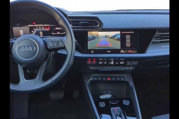 Audi A3 Limousine 35 TFSI Advanced ** LED, NAVI+, VIRTUAL, VERW. SPORTST, 3-ZONE AIRCO, 18-inch LMV ** 1e EIG - Ex AUDI-AG ** ** INFORMEER OOK NAAR ONZE AANTREKKELIJKE FINANCIAL-LEASE TARIEVEN **