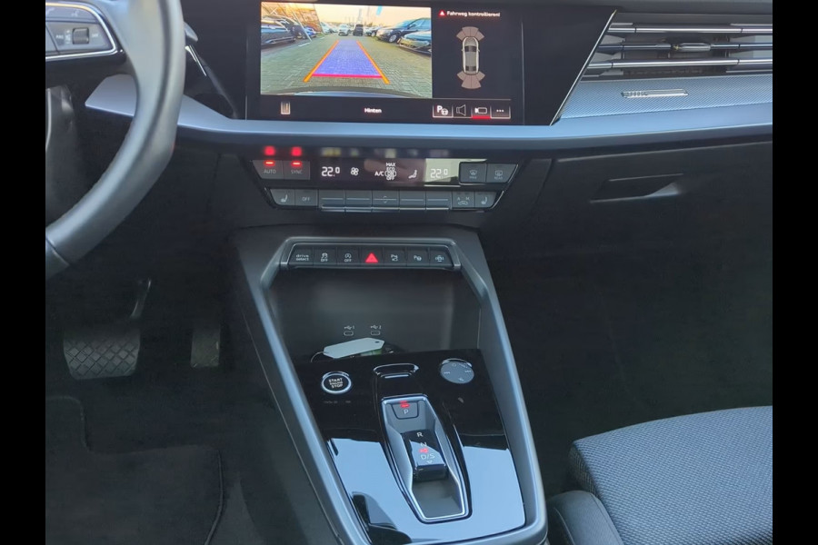 Audi A3 Limousine 35 TFSI Advanced ** LED, NAVI+, VIRTUAL, VERW. SPORTST, 3-ZONE AIRCO, 18-inch LMV ** 1e EIG - Ex AUDI-AG ** ** INFORMEER OOK NAAR ONZE AANTREKKELIJKE FINANCIAL-LEASE TARIEVEN **