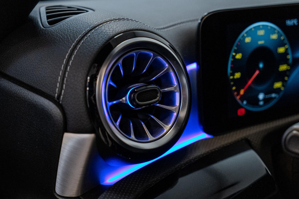 Mercedes-Benz CLA-Klasse 250e AMG Line Night Pakket|Cruise Control|Dealer Onderhouden