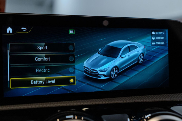 Mercedes-Benz CLA-Klasse 250e AMG Line Night Pakket|Cruise Control|Dealer Onderhouden