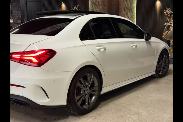 Mercedes-Benz A-Klasse 200 Limousine Night Edition|AMG|PANO|SFEER|CAM