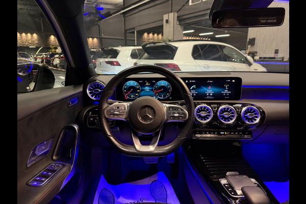 Mercedes-Benz A-Klasse 200 Limousine Night Edition|AMG|PANO|SFEER|CAM