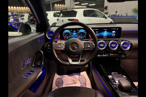 Mercedes-Benz A-Klasse 200 Night edition AMG Pakket