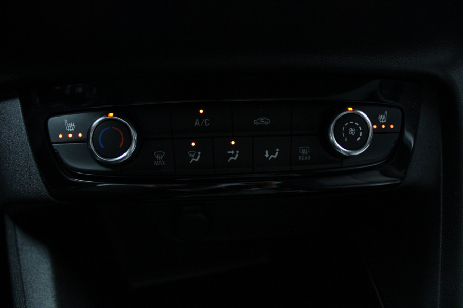 Opel Corsa 1.2 Navi Airco Stoel- & stuur verwarming PDC Bluetooth Cruise BTW auto