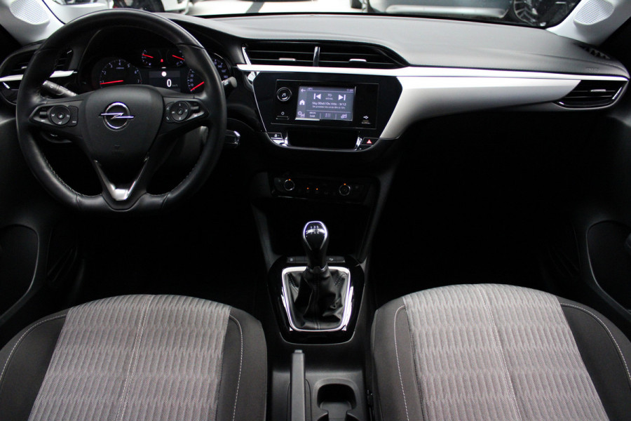 Opel Corsa 1.2 Navi Airco Stoel- & stuur verwarming PDC Bluetooth Cruise BTW auto
