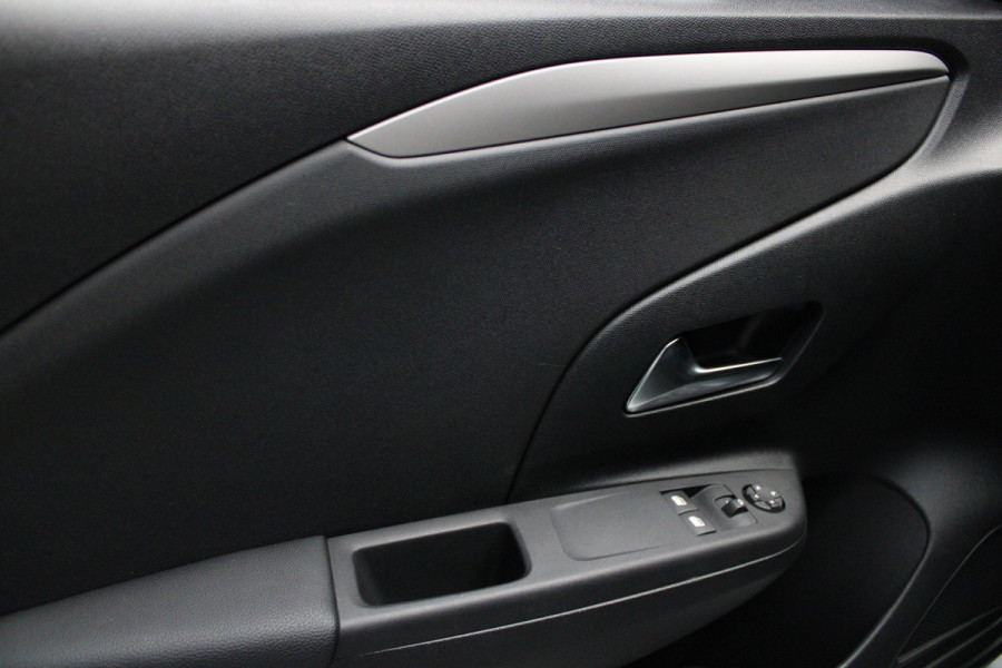 Opel Corsa 1.2 Navi Airco Stoel- & stuur verwarming PDC Bluetooth Cruise BTW auto