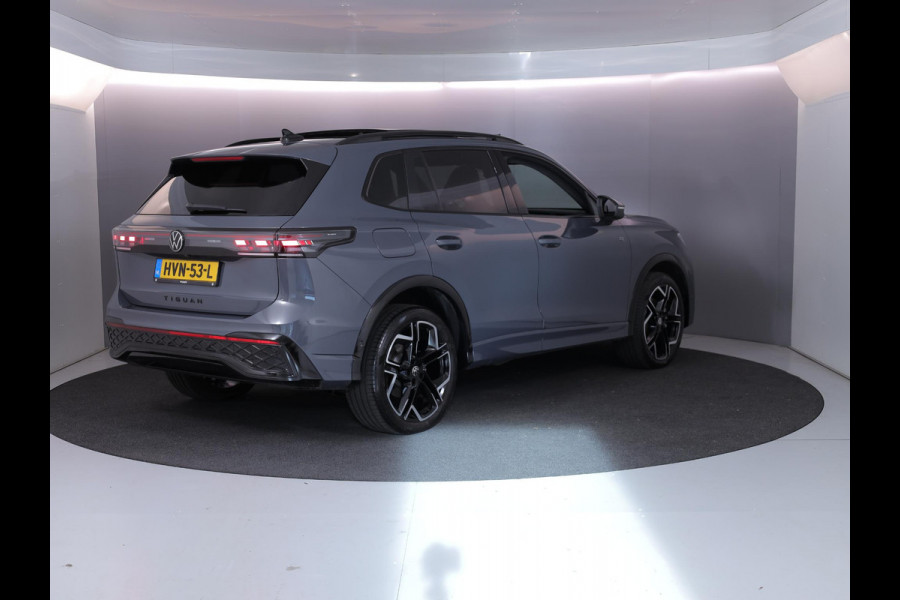 Volkswagen Tiguan 1.5 eHybrid R-Line Edition 204pk| Pano-dak| Camera| 20'LM-velgen