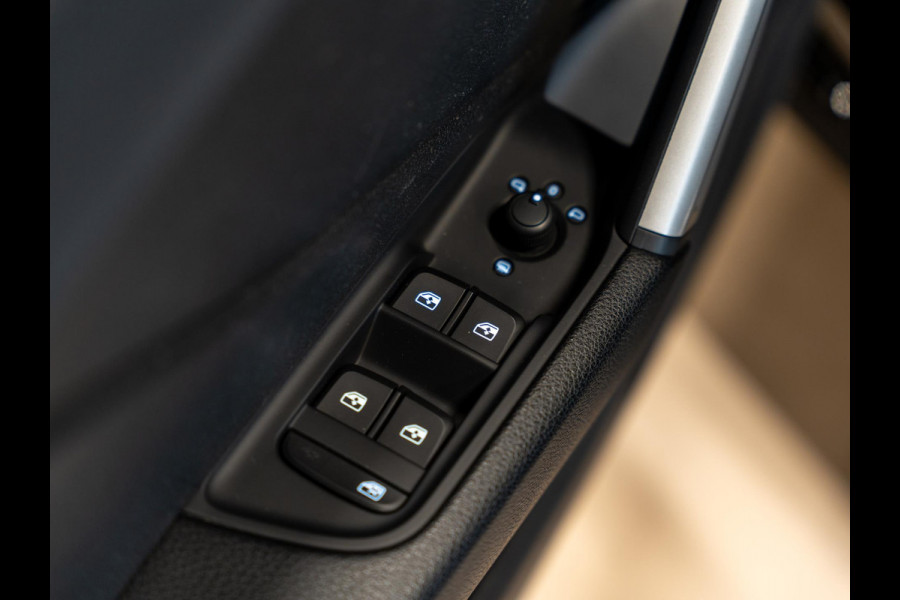 Audi Q2 35 TFSI 150PK S-Tronic, Facelift, Apple Carplay, Cruise, Clima, Multistuur, PDC, Android, Bluetooth/Tel, Voll Onderhouden