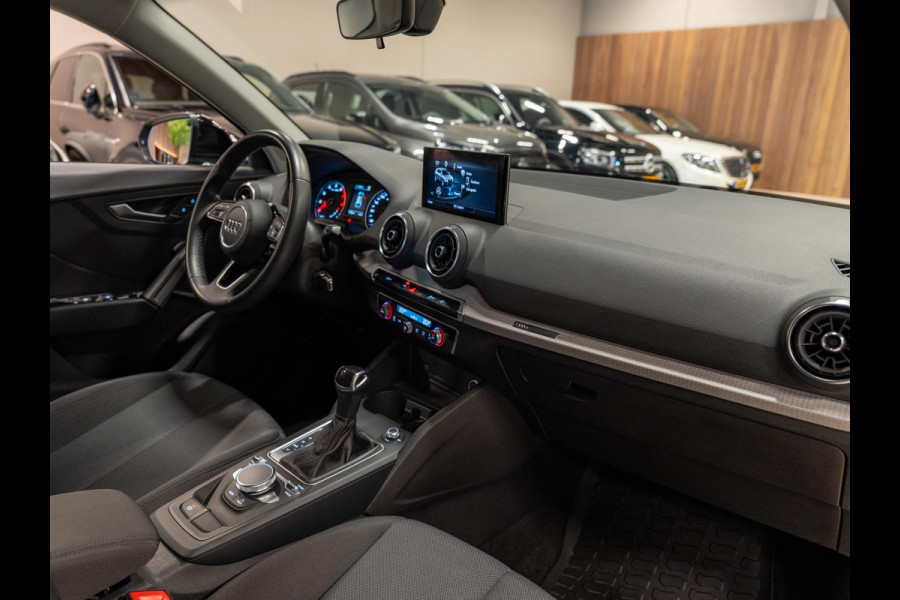 Audi Q2 35 TFSI 150PK S-Tronic, Facelift, Apple Carplay, Cruise, Clima, Multistuur, PDC, Android, Bluetooth/Tel, Voll Onderhouden
