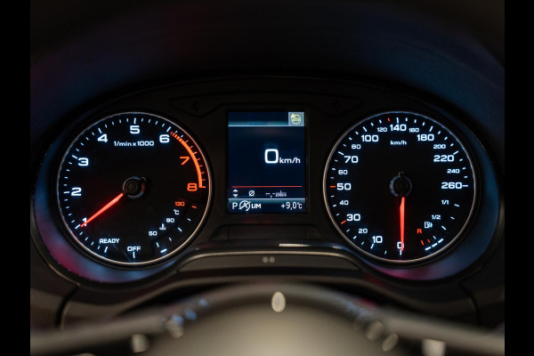 Audi Q2 35 TFSI 150PK S-Tronic, Facelift, Apple Carplay, Cruise, Clima, Multistuur, PDC, Android, Bluetooth/Tel, Voll Onderhouden