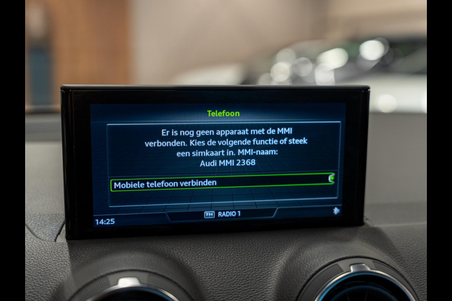 Audi Q2 35 TFSI 150PK S-Tronic, Facelift, Apple Carplay, Cruise, Clima, Multistuur, PDC, Android, Bluetooth/Tel, Voll Onderhouden