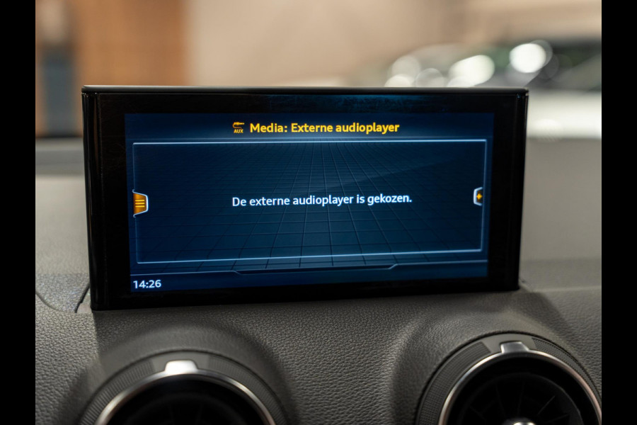 Audi Q2 35 TFSI 150PK S-Tronic, Facelift, Apple Carplay, Cruise, Clima, Multistuur, PDC, Android, Bluetooth/Tel, Voll Onderhouden