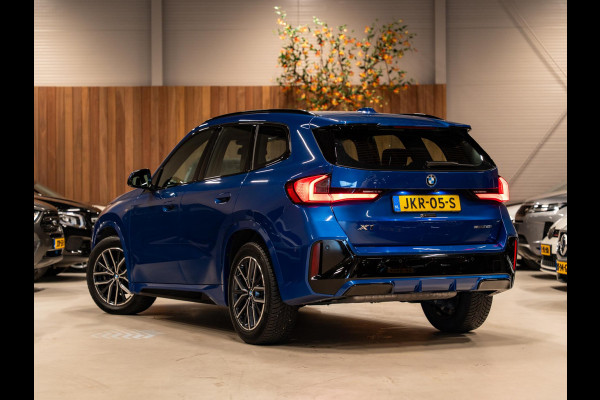BMW X1 SDrive18i M-Pakket, Facelift, Wide Screen, Apple Carplay, Android Auto, Voll Led, Ambiënte Light, Camera, Cruise, Clima
