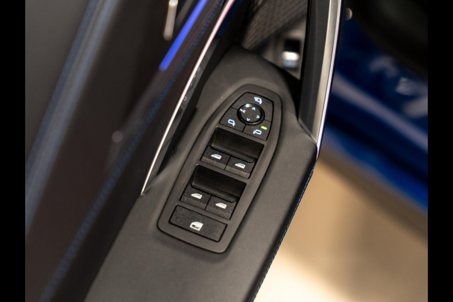 BMW X1 SDrive18i M-Pakket, Facelift, Wide Screen, Apple Carplay, Android Auto, Voll Led, Ambiënte Light, Camera, Cruise, Clima