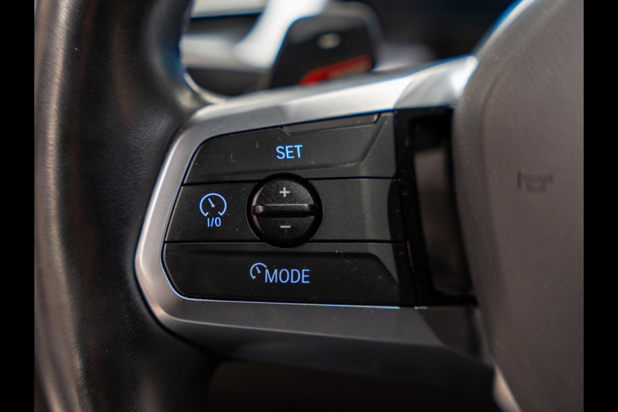 BMW X1 SDrive18i M-Pakket, Facelift, Wide Screen, Apple Carplay, Android Auto, Voll Led, Ambiënte Light, Camera, Cruise, Clima