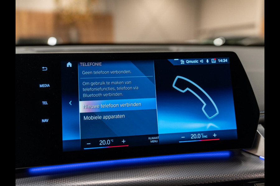 BMW X1 SDrive18i M-Pakket, Facelift, Wide Screen, Apple Carplay, Android Auto, Voll Led, Ambiënte Light, Camera, Cruise, Clima