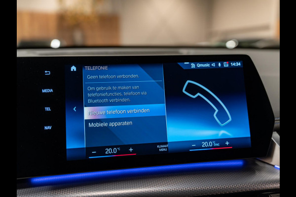 BMW X1 SDrive18i M-Pakket, Facelift, Wide Screen, Apple Carplay, Android Auto, Voll Led, Ambiënte Light, Camera, Cruise, Clima