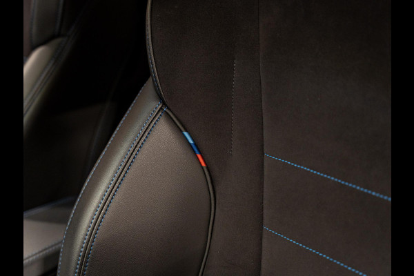 BMW X1 SDrive18i M-Pakket, Facelift, Wide Screen, Apple Carplay, Android Auto, Voll Led, Ambiënte Light, Camera, Cruise, Clima