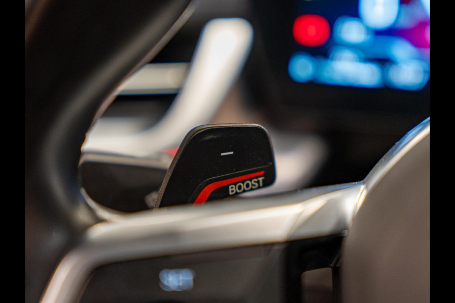 BMW X1 SDrive18i M-Pakket, Facelift, Wide Screen, Apple Carplay, Android Auto, Voll Led, Ambiënte Light, Camera, Cruise, Clima