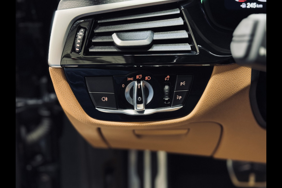 BMW 5 Serie 520i High Exe. M-Sport Plus | 20" | Schuifdak | 1e Eig.