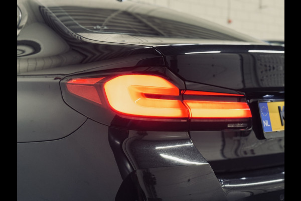 BMW 5 Serie 520i High Exe. M-Sport Plus | 20" | Schuifdak | 1e Eig.