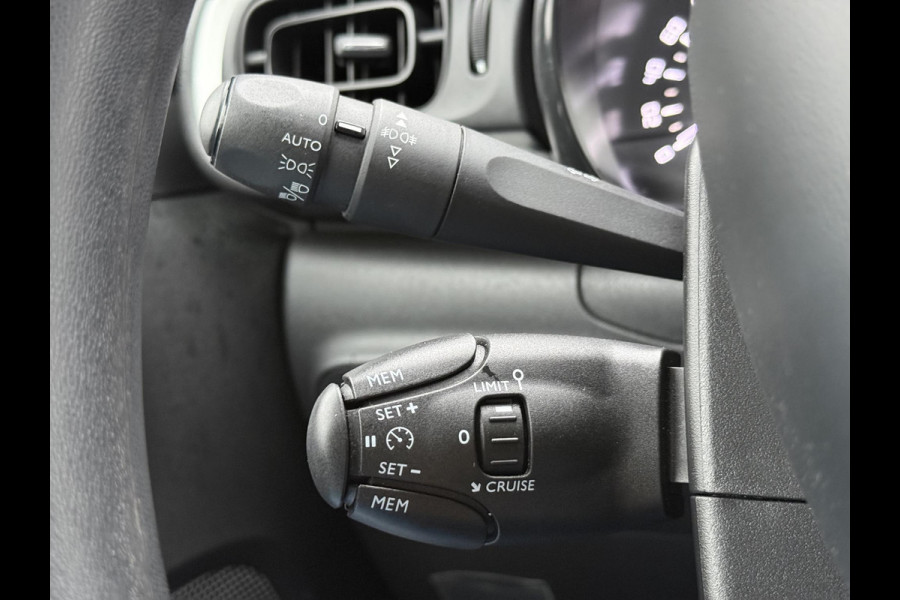 Citroën C3 1.2 PureTech Feel Edition 2e Eigenaar,Navi,Clima,Cruise,Pdc,Lm velgen,N.A.P,D-riem vv in 2024,Bj 12-2018,Apk tot 02-2027