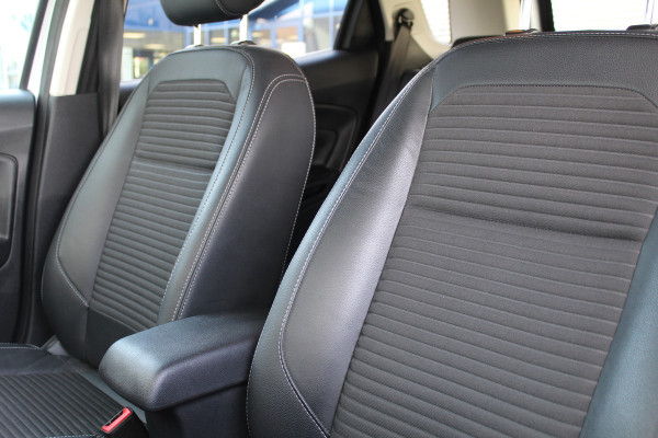 Ford EcoSport 1.0 EcoBoost Titanium | Trekhaak | Camera | Winterpack | B&O | BLIS | NL Auto