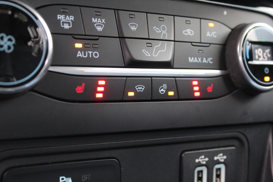 Ford EcoSport 1.0 EcoBoost Titanium | Trekhaak | Camera | Winterpack | B&O | BLIS | NL Auto