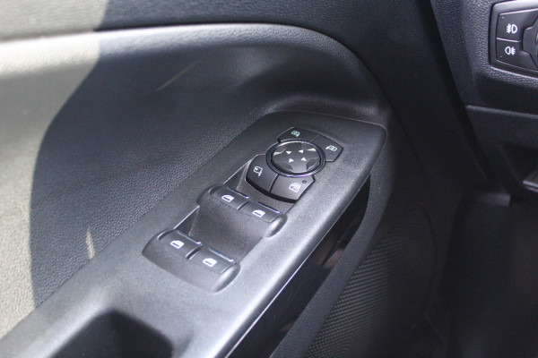 Ford EcoSport 1.0 EcoBoost Titanium | Trekhaak | Camera | Winterpack | B&O | BLIS | NL Auto