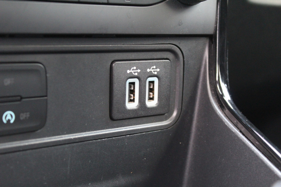 Ford EcoSport 1.0 EcoBoost Titanium | Trekhaak | Camera | Winterpack | B&O | BLIS | NL Auto