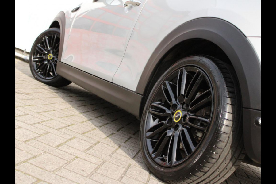 MINI Mini Electric Classic 33 kWh NL-AUTO | CAMERA | 1/2 LEDER | NAVI
