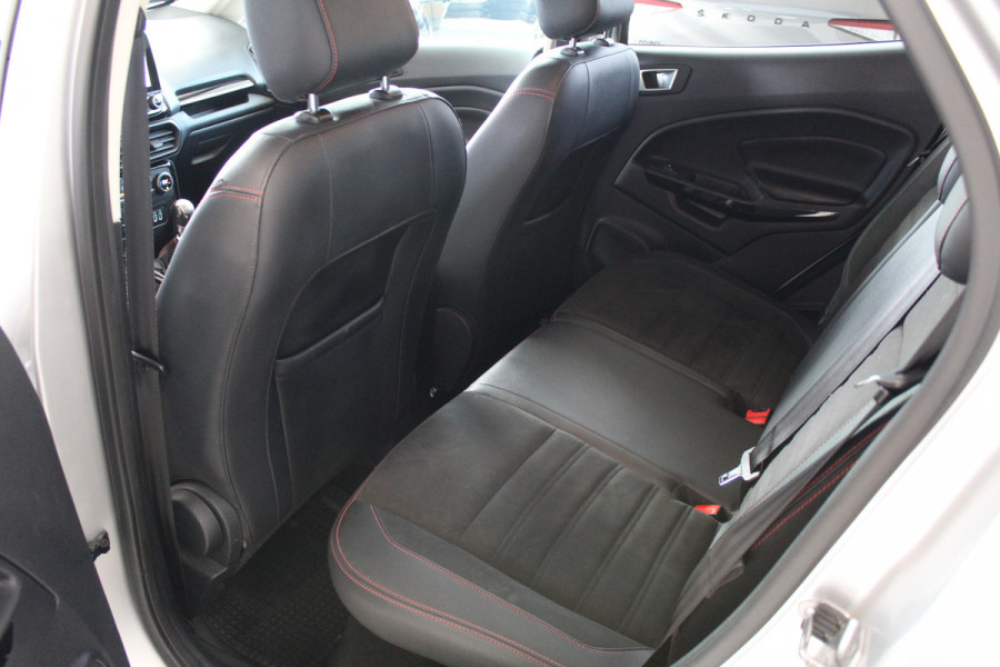 Ford EcoSport 1.0 EcoBoost ST-Line Black | Trekhaak | Navigatie | All Season