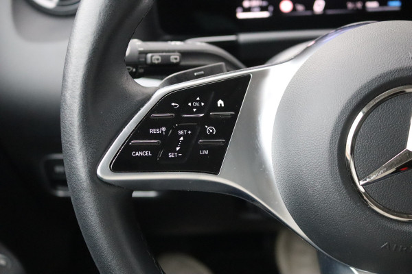 Mercedes-Benz B-Klasse 180 Automaat MHEV Business Navigatie/Camera/Stoelverwarming