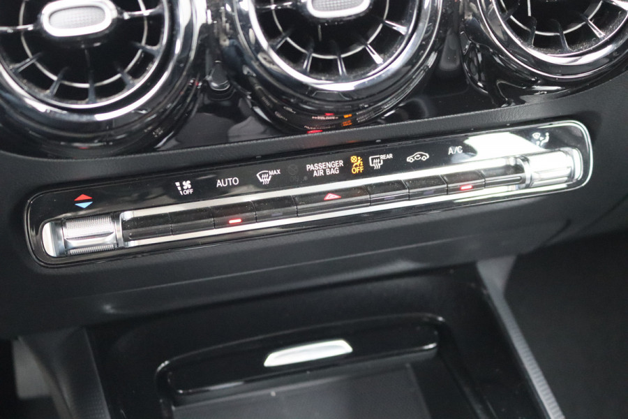 Mercedes-Benz B-Klasse 180 Automaat MHEV Business Navigatie/Camera/Stoelverwarming