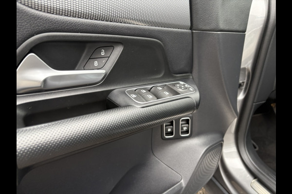 Mercedes-Benz GLA 250 e Luxury Line Panodak, LED