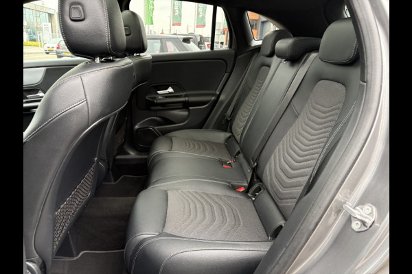 Mercedes-Benz GLA 250 e Luxury Line Panodak, LED